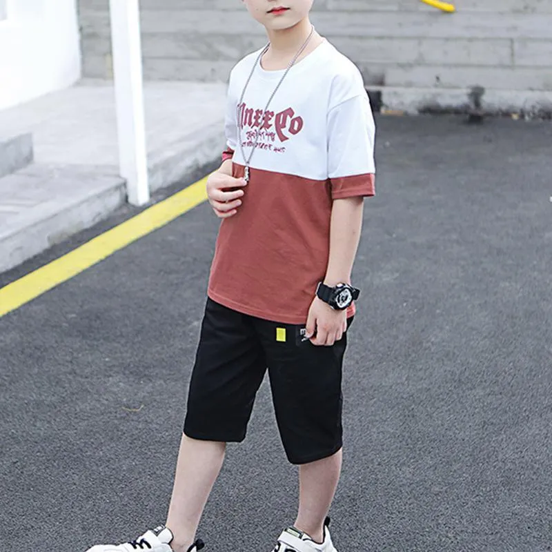 2-piece Color-block Letter Pattern T-shirt & Shorts for Boy