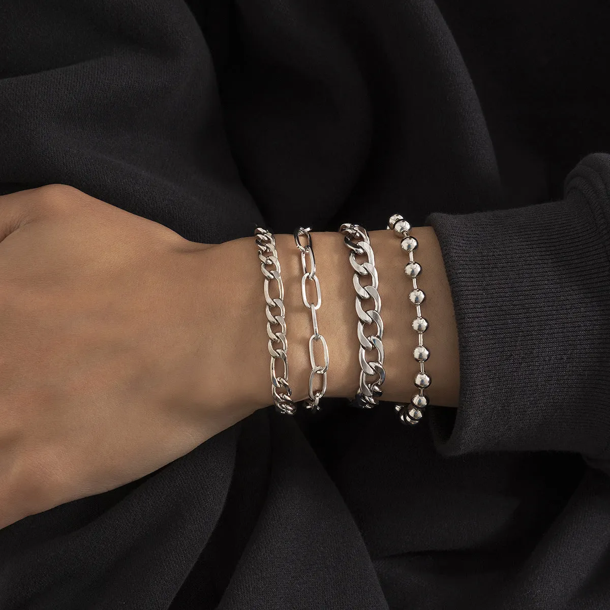 AS simple multi -layer chain bracelet