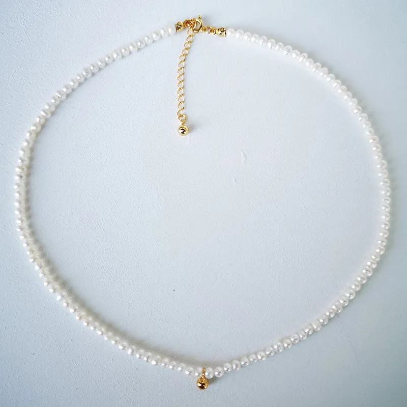 Elegant Pearl Embellished Plated Bead Pendant Choker Necklace - White