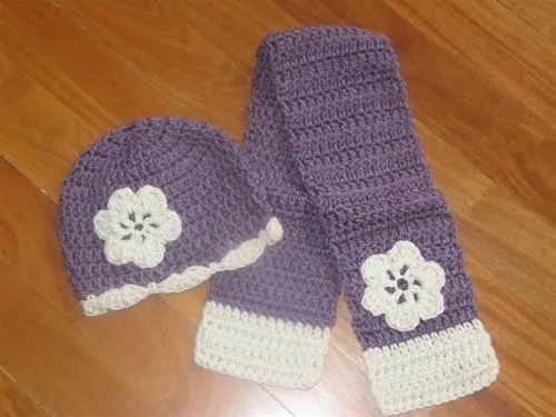 Girls Knit Scarf and Hat Set