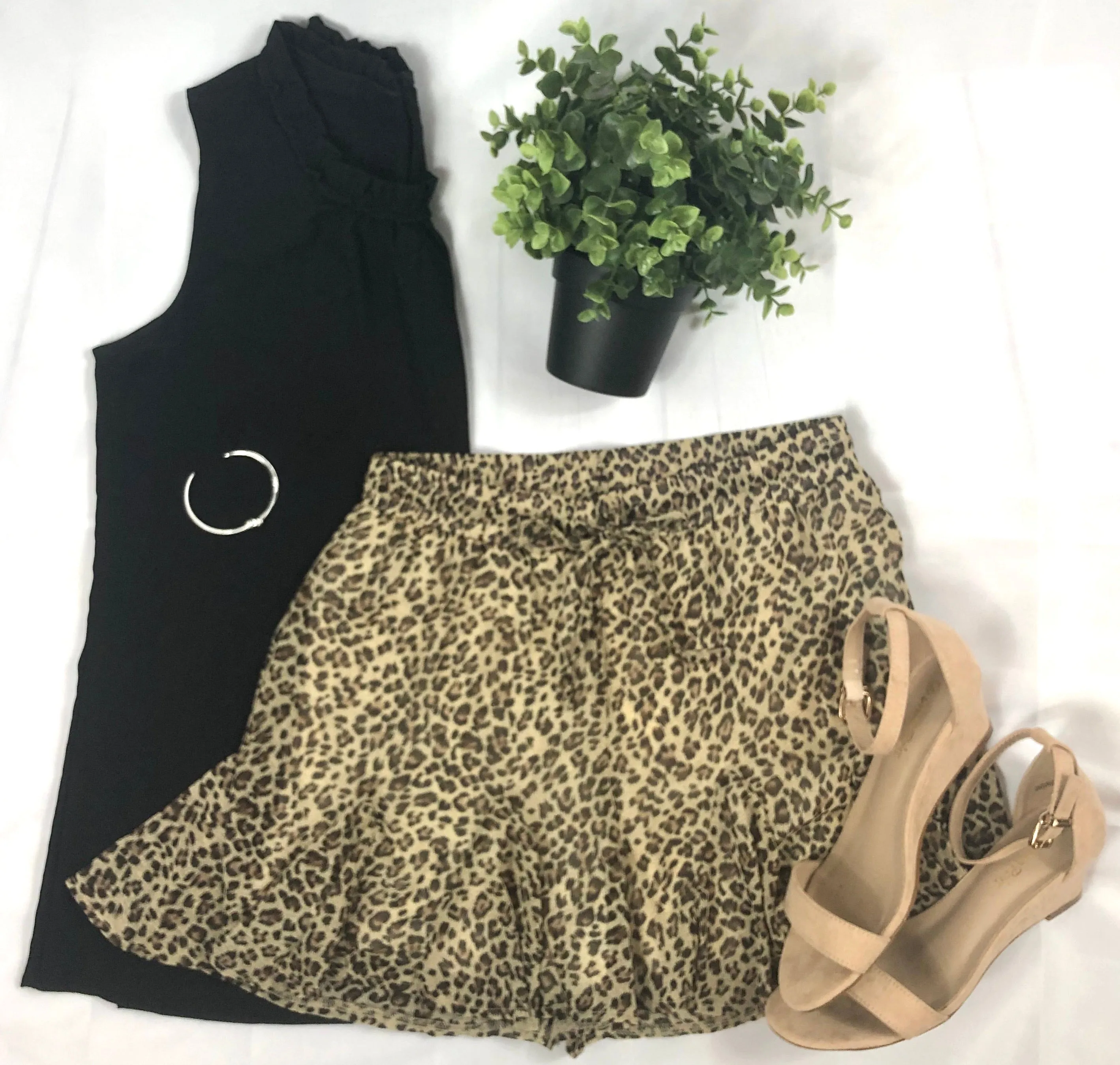 Leopard Printed Ruffled Shorts