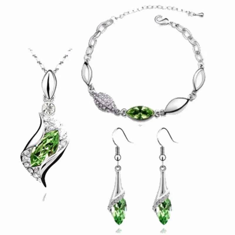 Women Elegant luxury Design Crystal  Necklace Sets